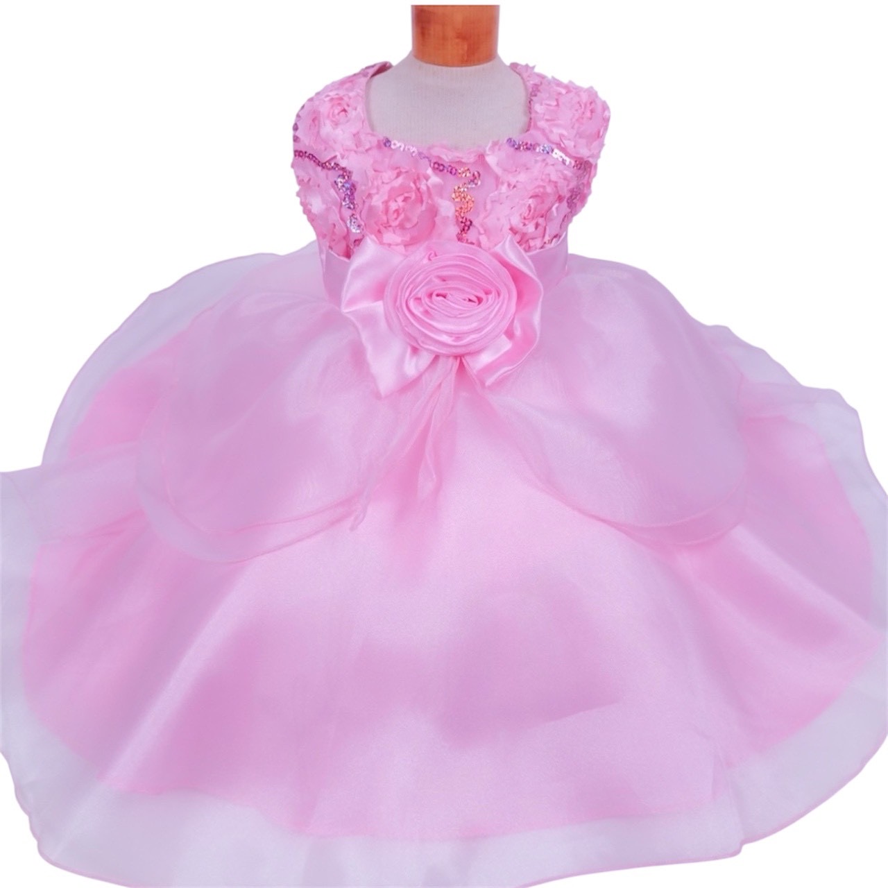 ピンクフラワーローズドレス