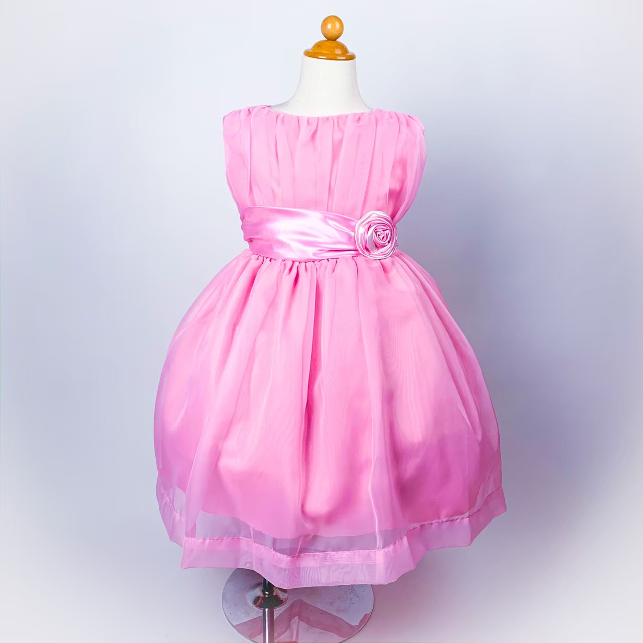 ピンクウエストコサージュドレス