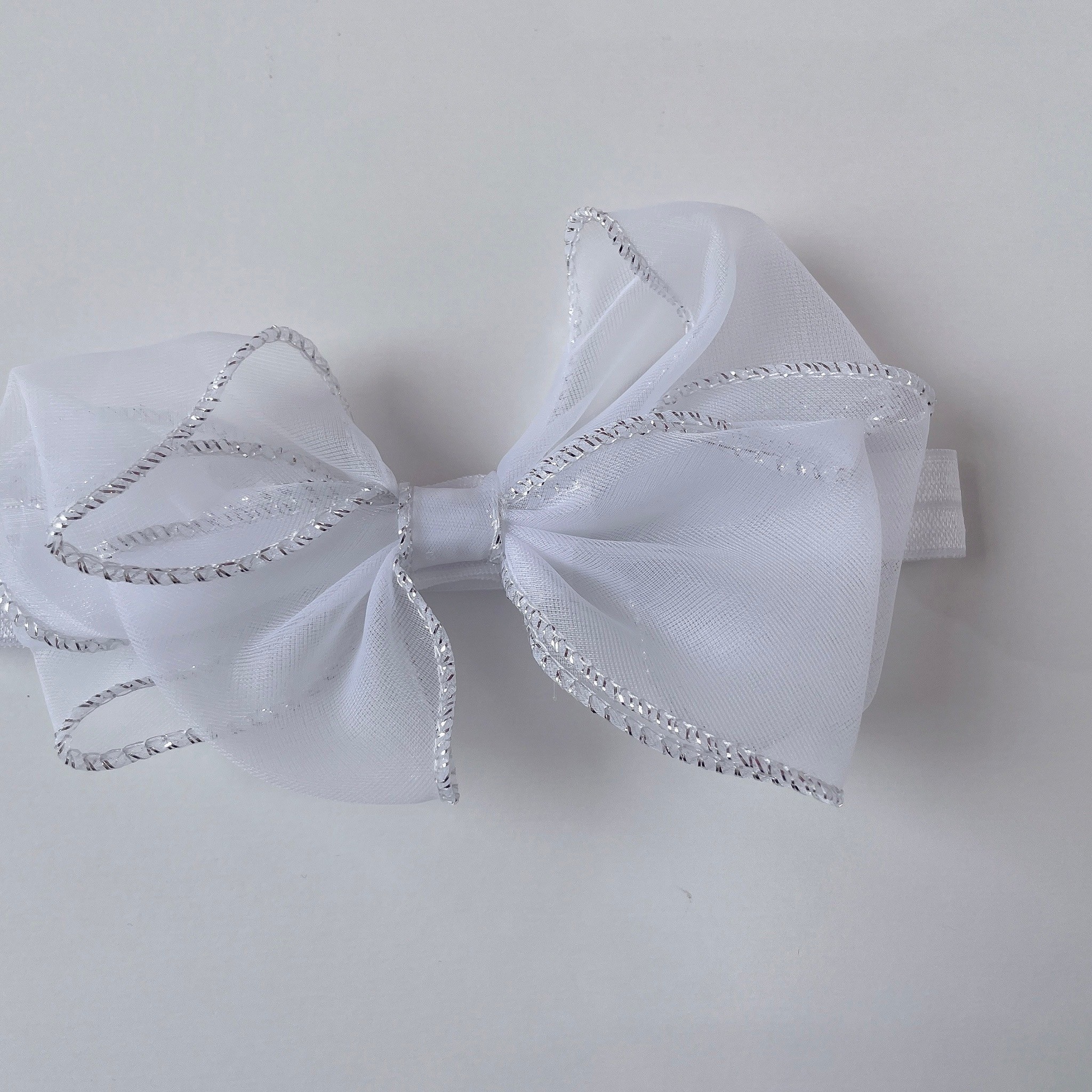 ホワイトリボンヘアバンド