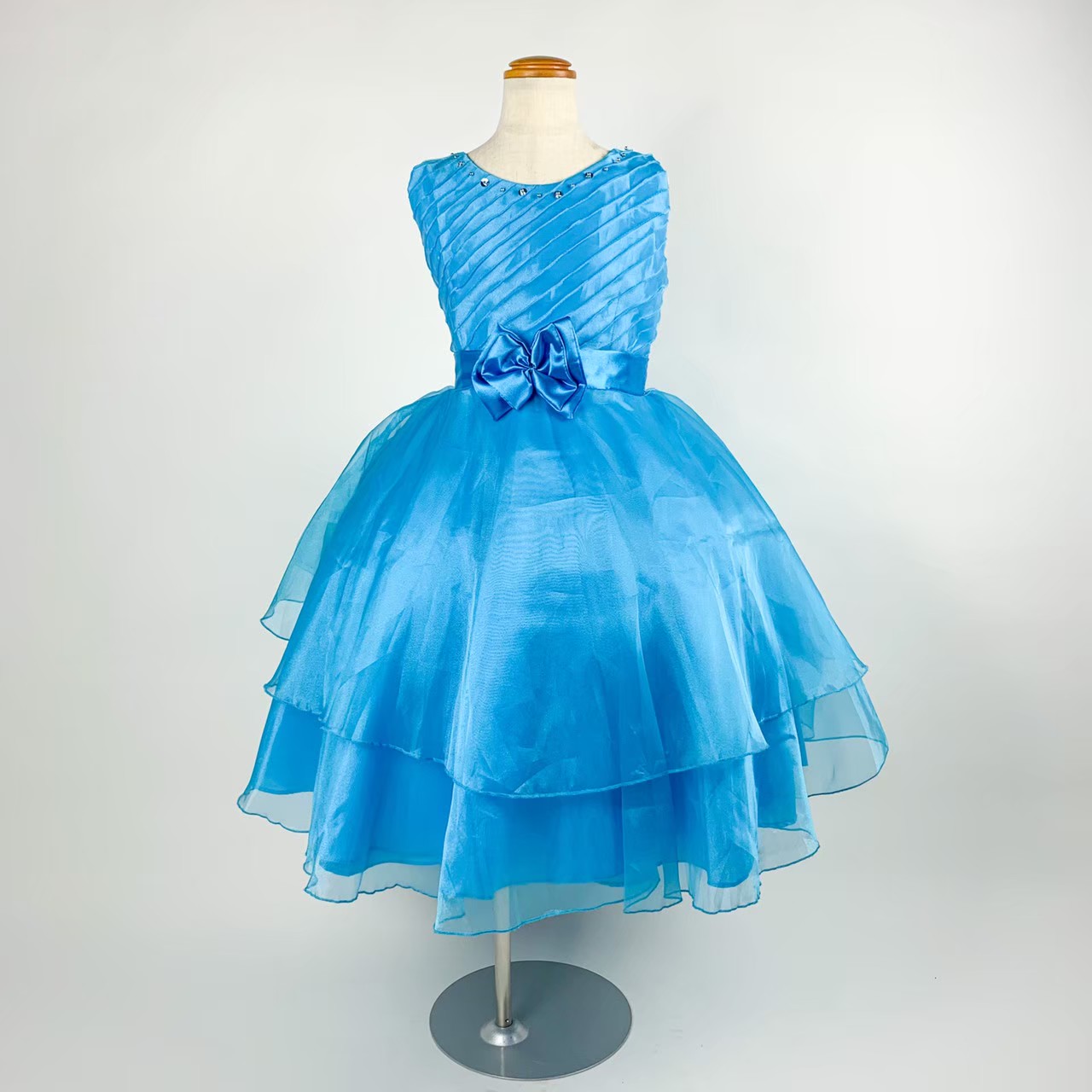 ブルービジュー付きドレス