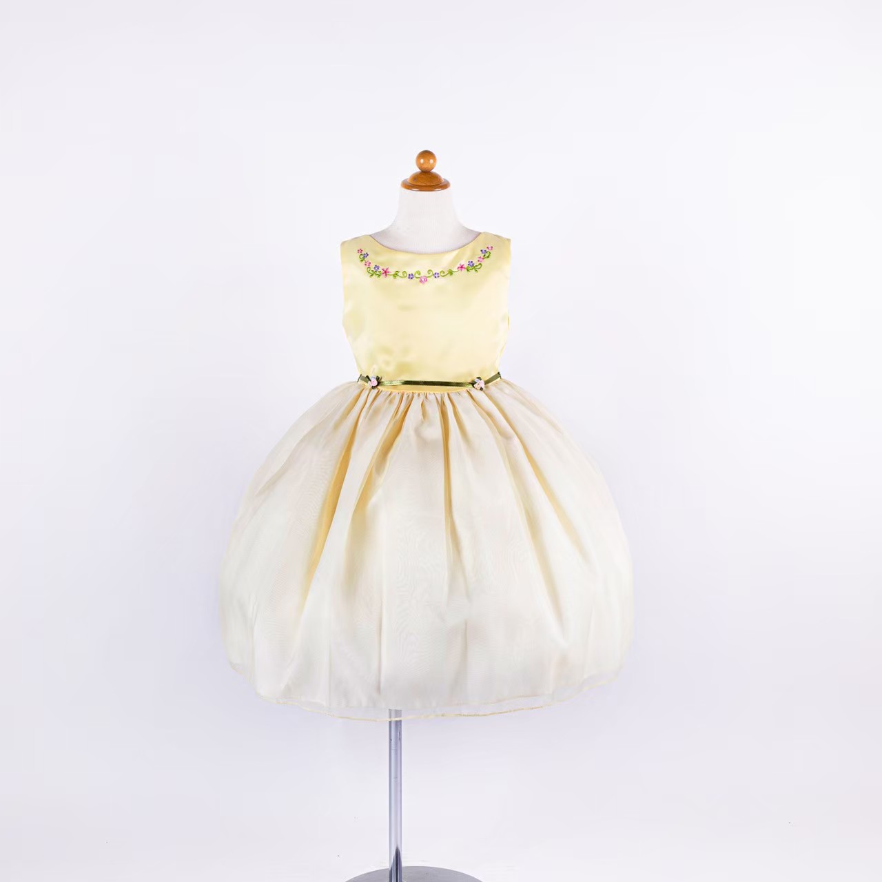 イエローグリーンカラードレス