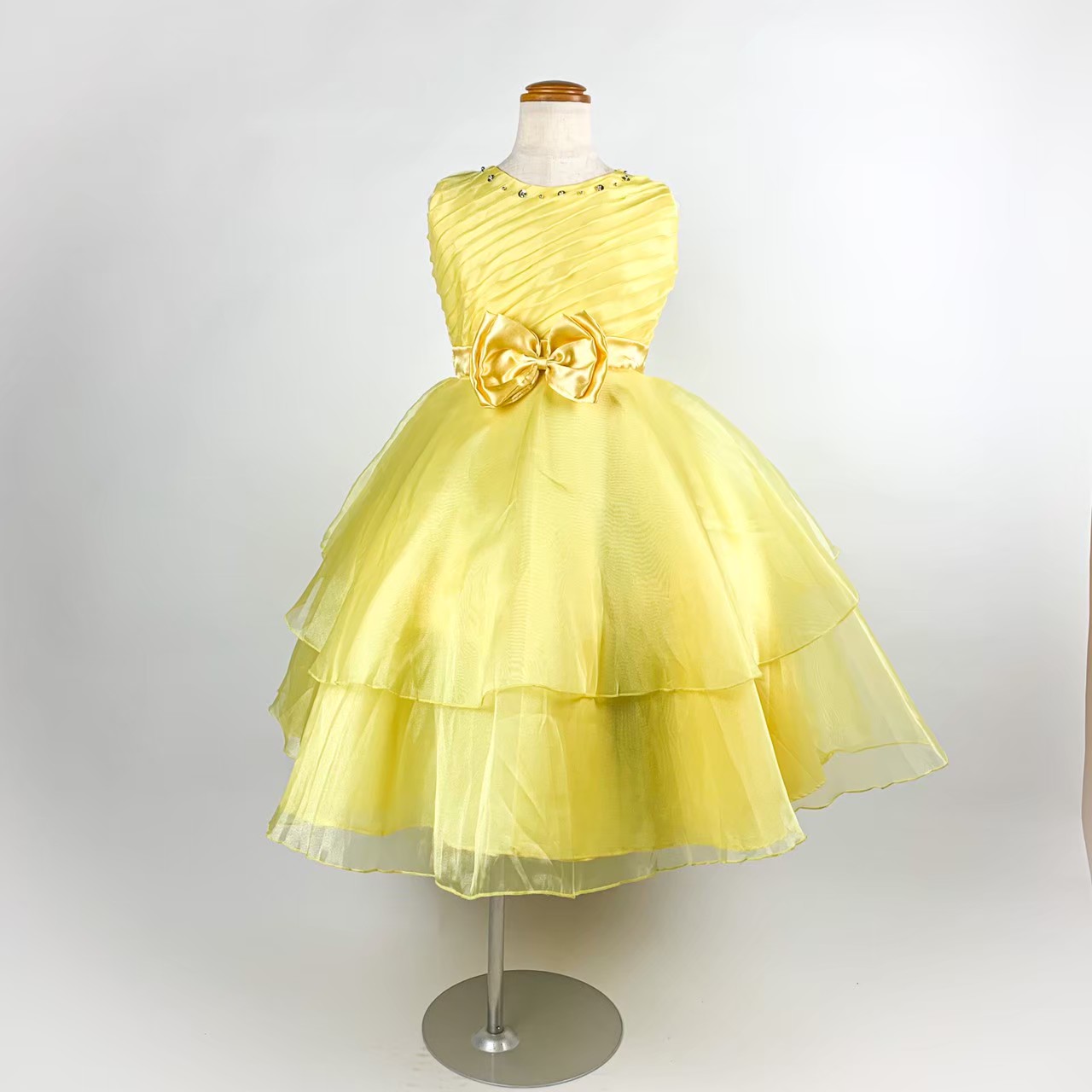 イエロービジュー付きドレス