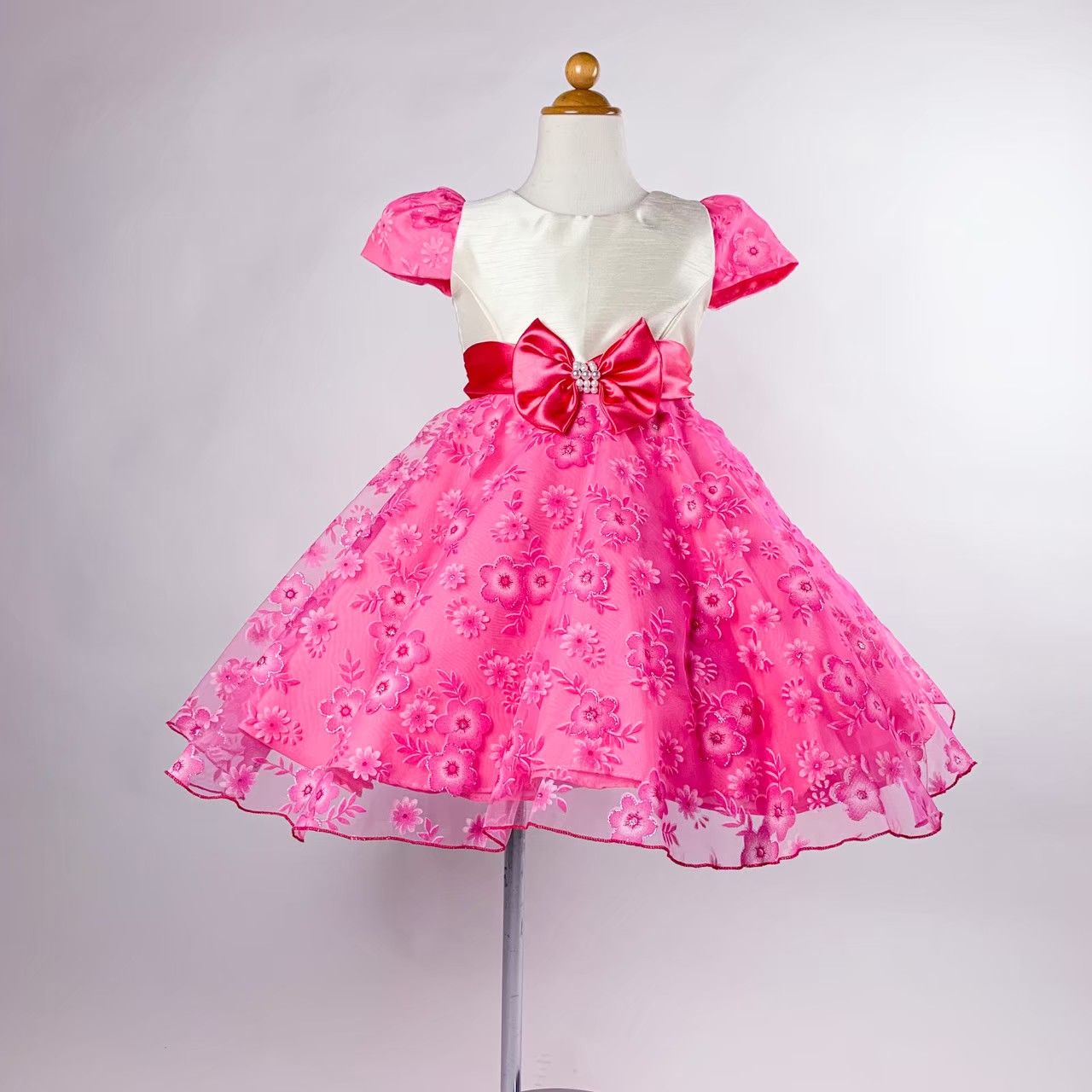 パールリボンプチフラワードレス(ビビットピンク)袖あり
