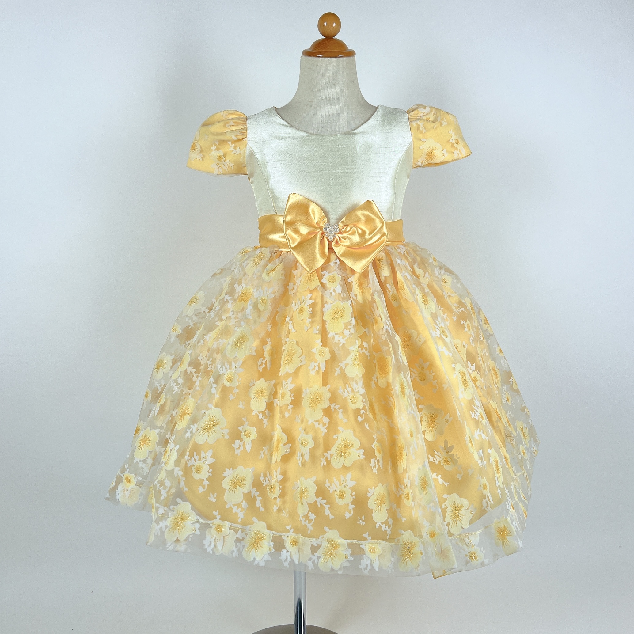 パールリボンフラワードレス